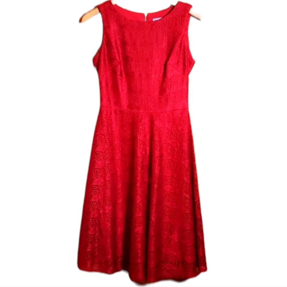DANNY & NICOLE 6 RED SLEEVELESS RED LACE MIDI